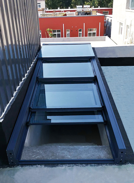 electric-retractable-skylights-staircase