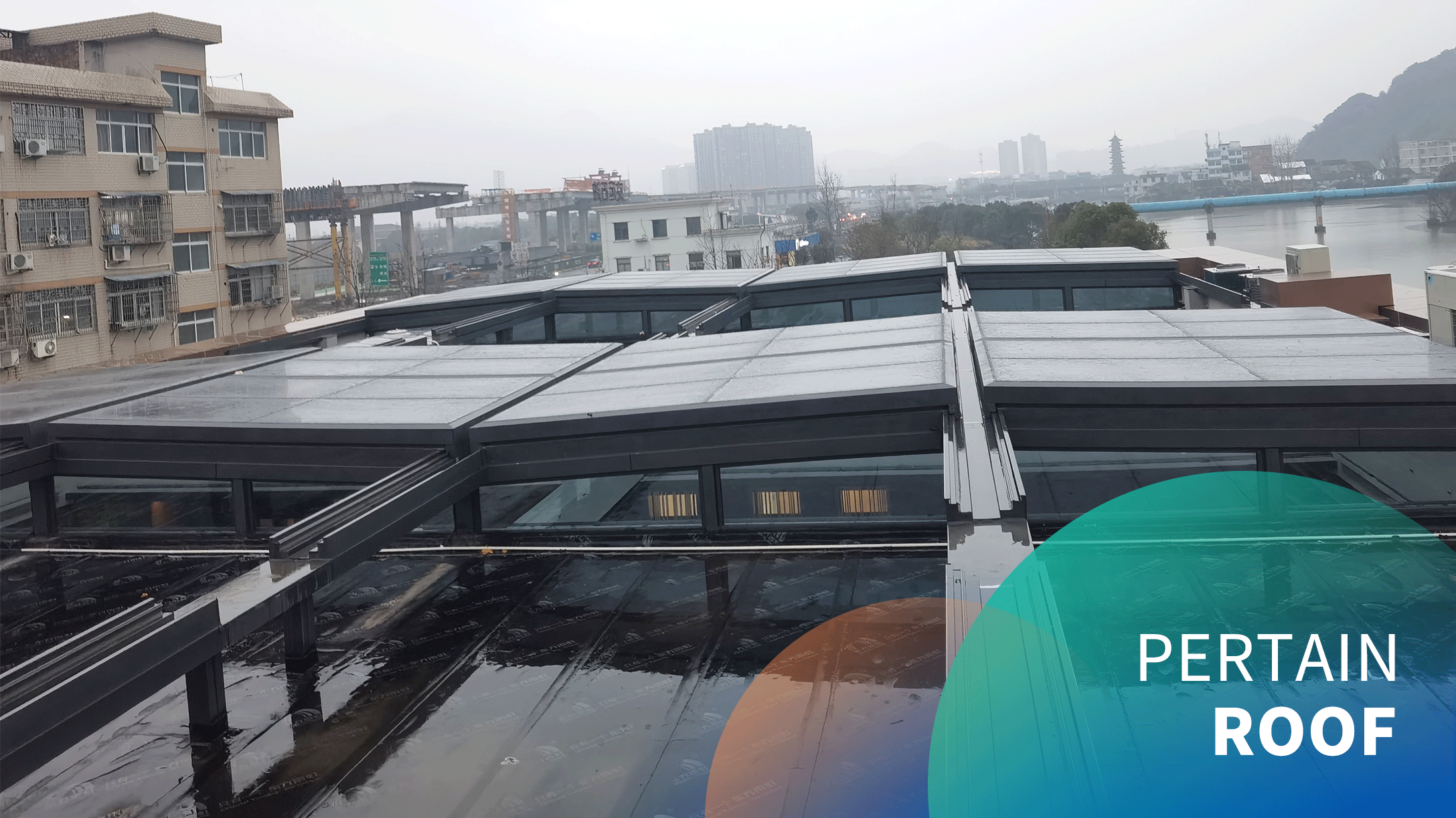 Electric large roof sliding skylight