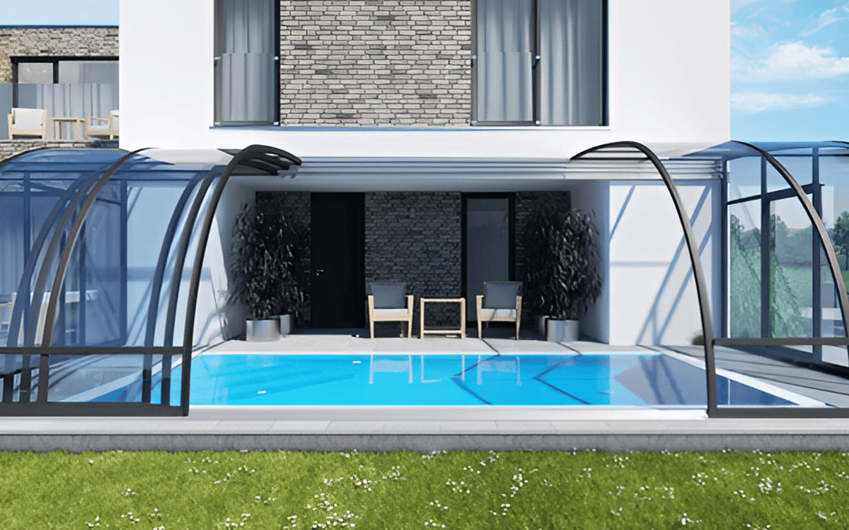 Swimming-pool-enclosures-near-a-wall 2