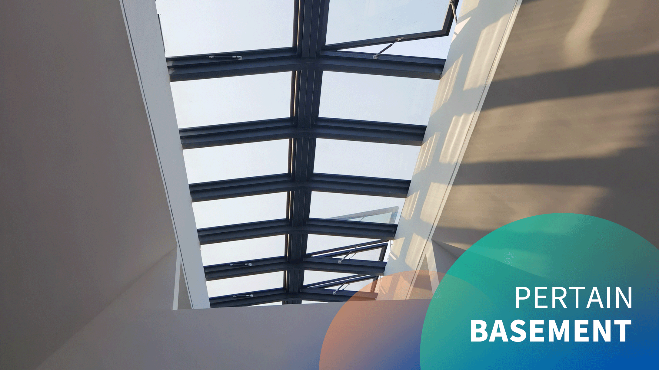 Electric basement 70° top-hung skylights