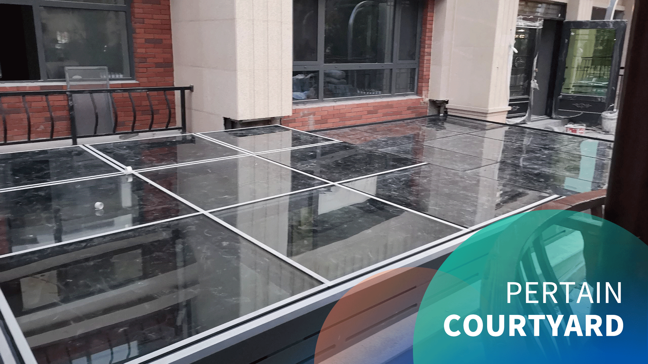 Electric Horizontal Folio Courtyard Sliding Skylight