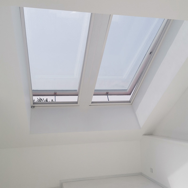 Aluminum roof skylight with thermal insulation