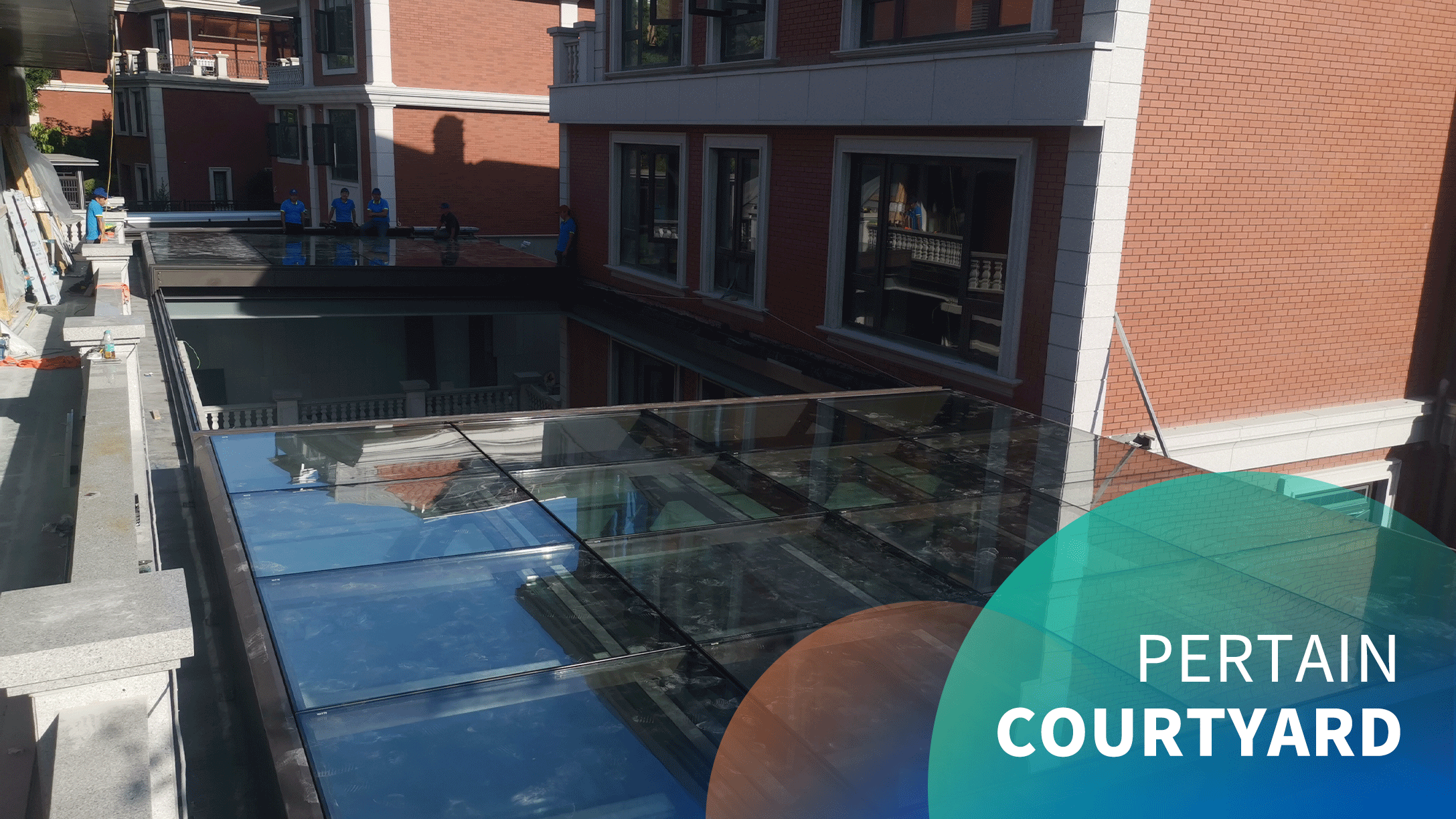 Electric Horizontal Folio Courtyard Sliding Skylight