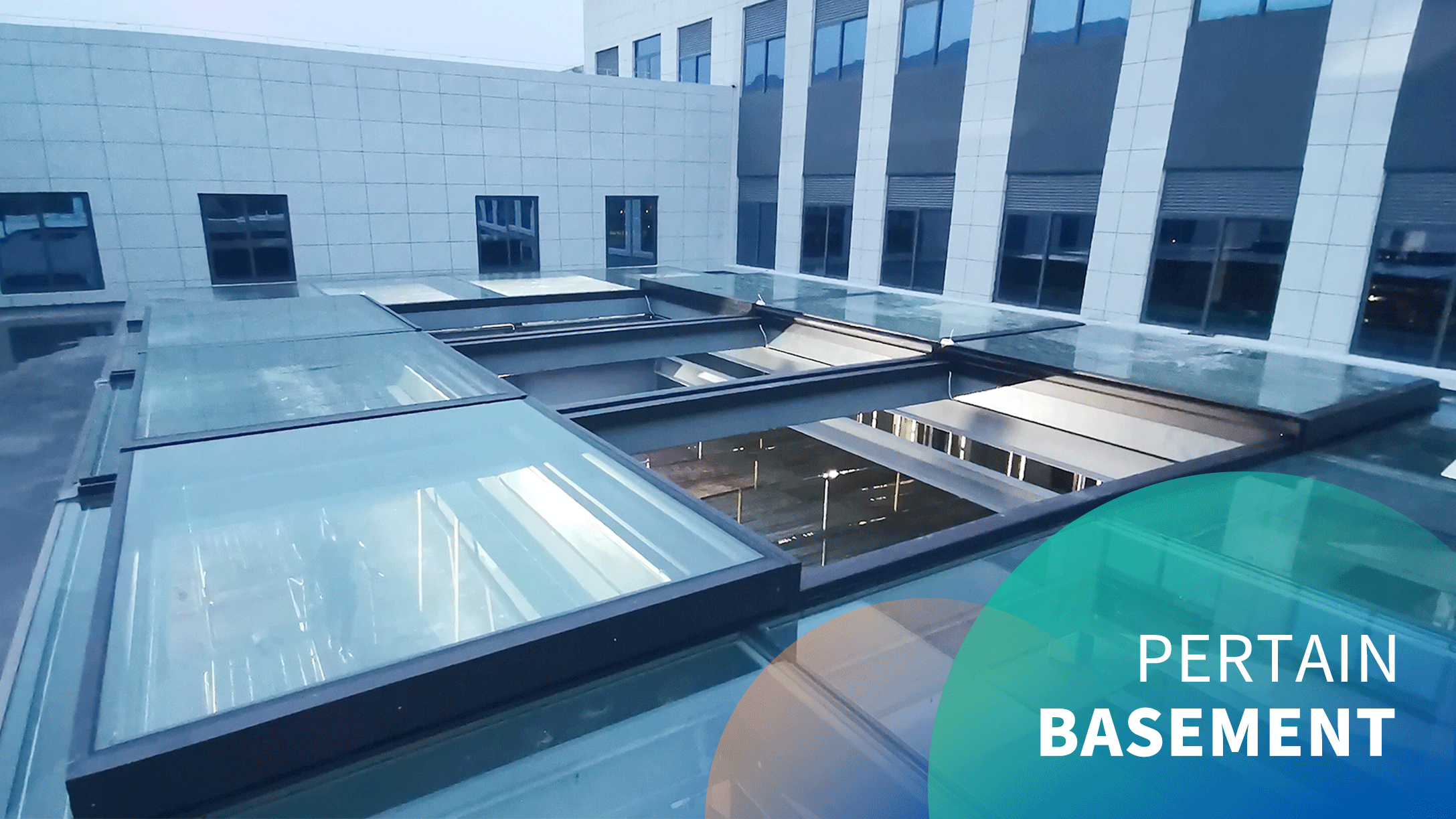 Electric horizontal basement sliding skylight